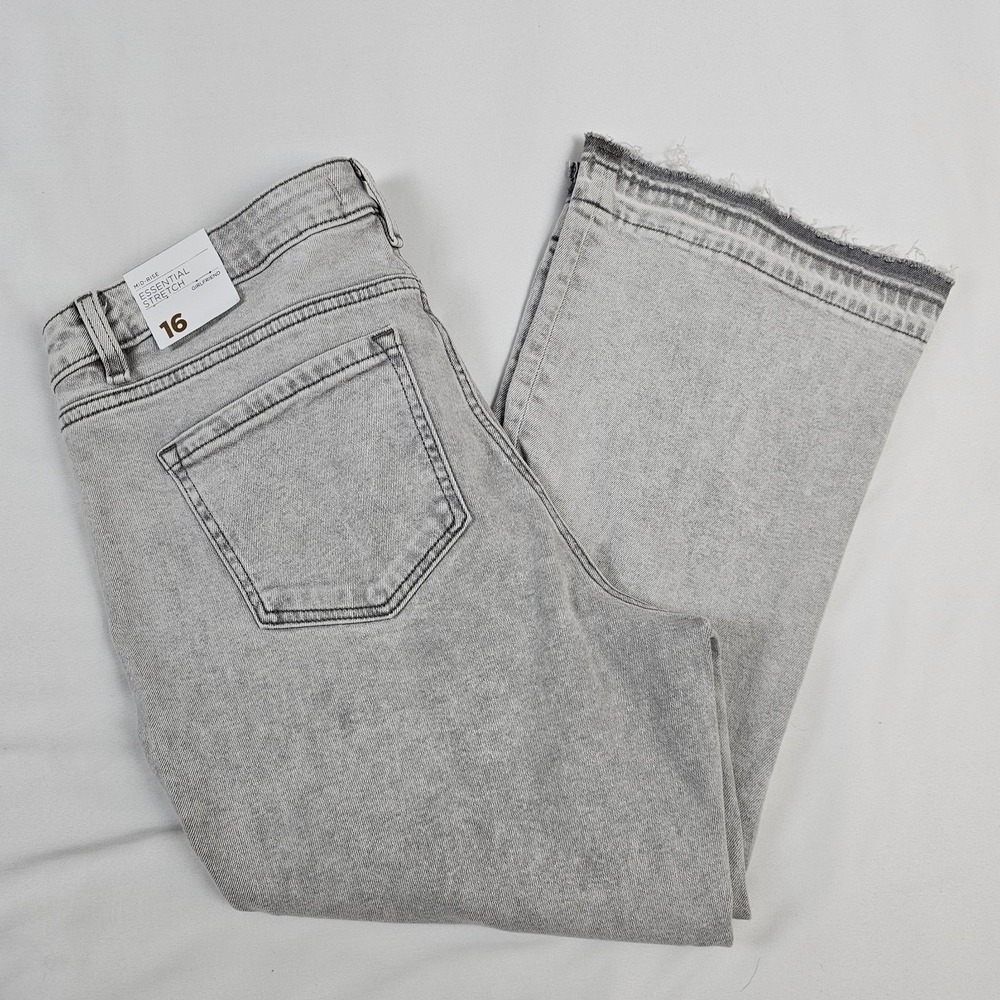 Lane Bryant Jeans Gray Mid Rise Essential Girlfriend Crop Raw‎ Hem Stretch Sz 16